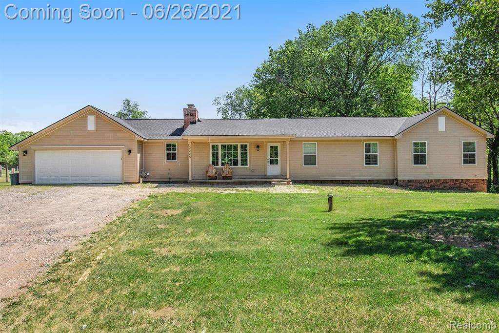 3225 Sequoia - Photo 1