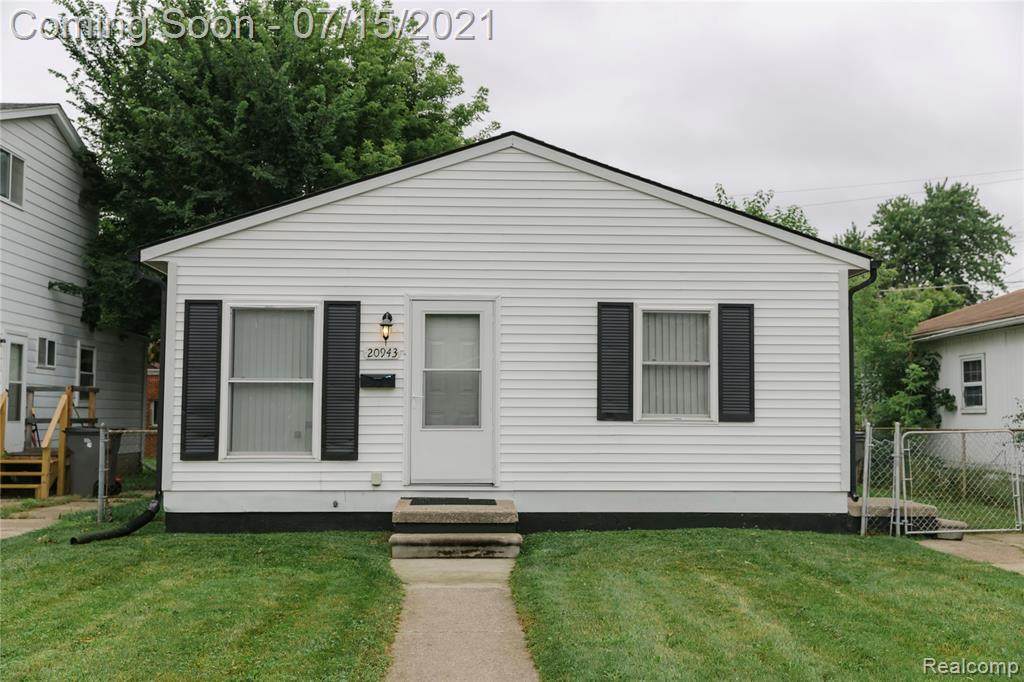 20943 Woodward Street - Photo 1