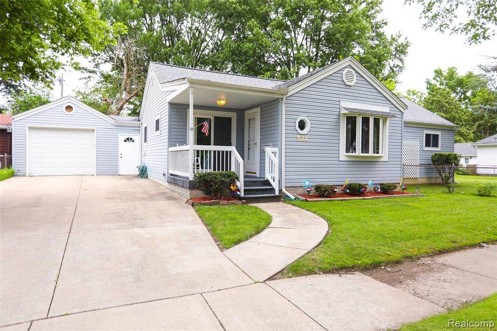 521 Oak Street - Photo 1