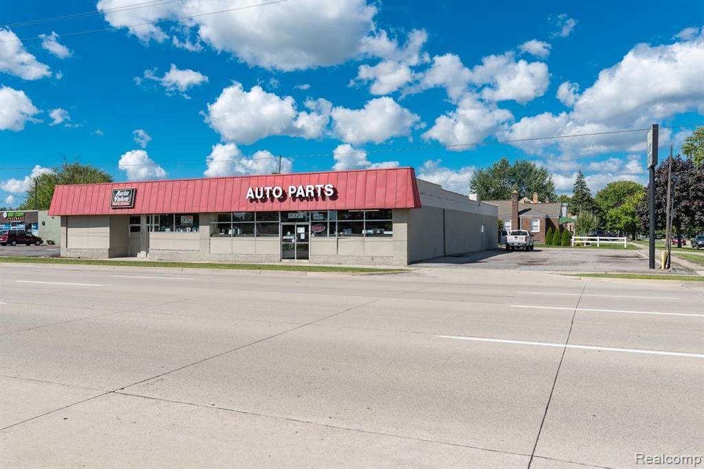 15324 Fort Street - Photo 1