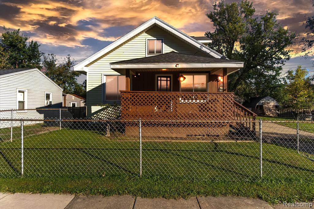 1347 Donovan Street - Photo 1