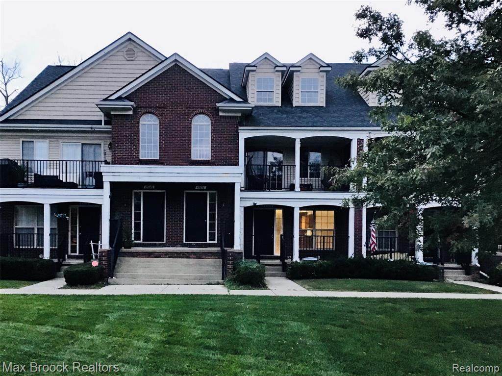 45654 Kennedy Avenue - Photo 1