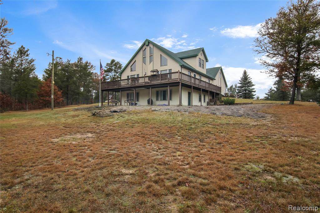 5508 Autumn Way - Photo 1