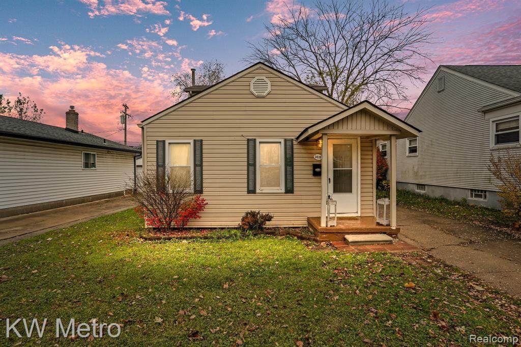 3630 Royal Avenue - Photo 1