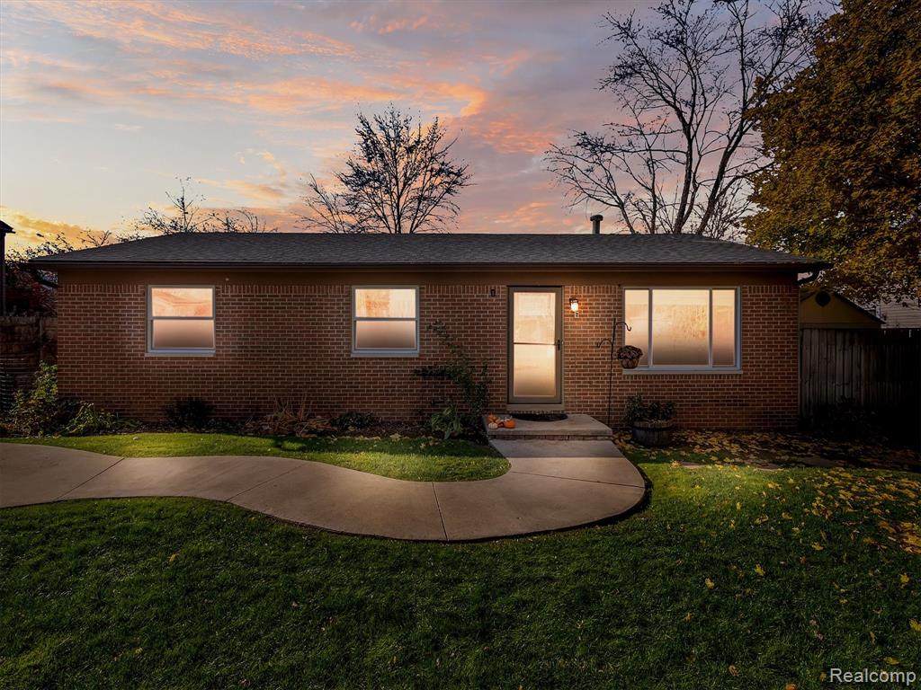 1980 Austin Drive - Photo 1