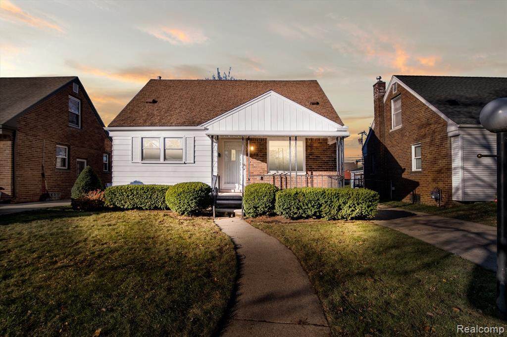 9666 Ruth Avenue - Photo 1