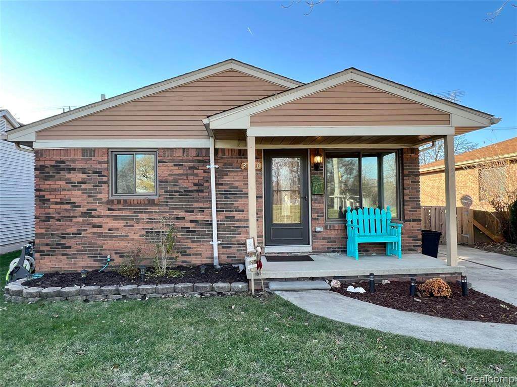 3960 River Drive - Photo 1