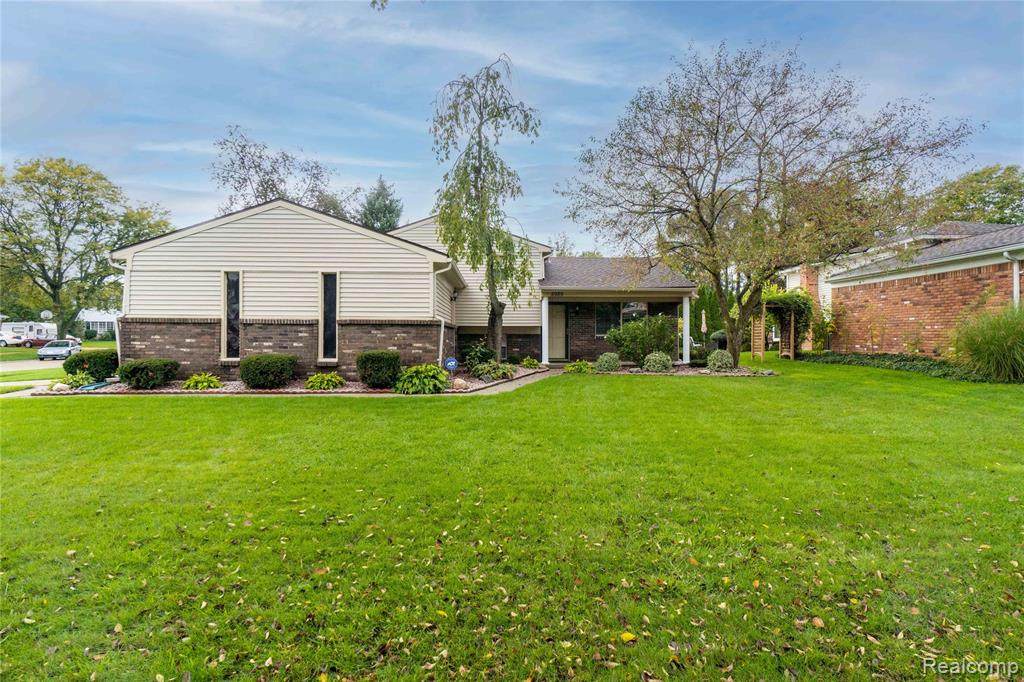 5989 Marble Drive - Photo 1