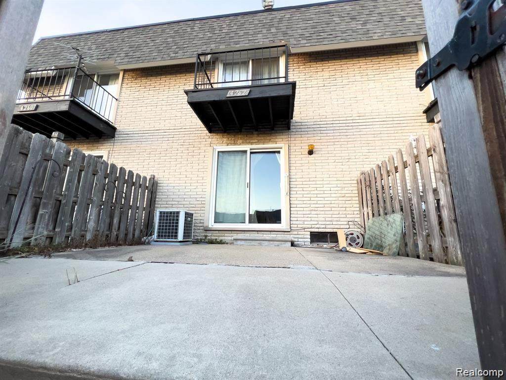 4262 15 Mile Road - Photo 1