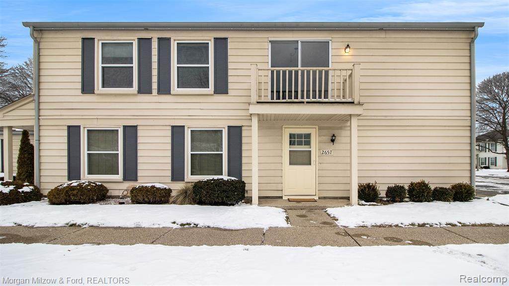 2657 Pineridge - Photo 1