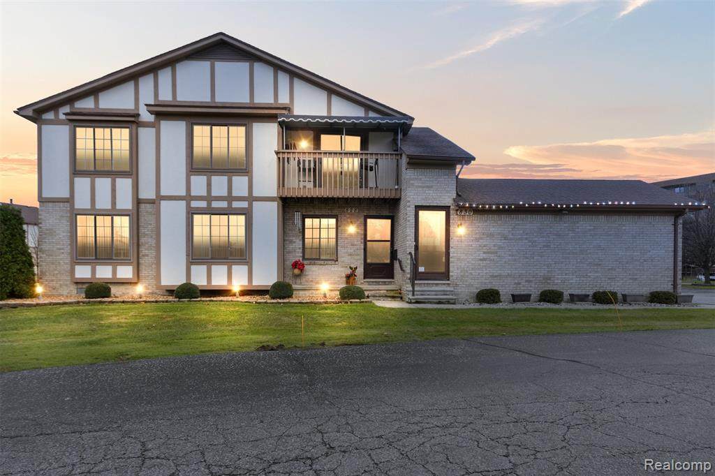 830 Country Club Drive - Photo 1