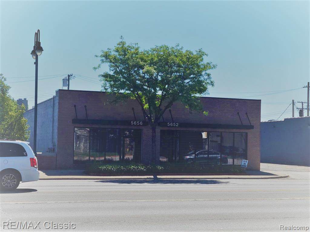 5656 Middlebelt Road - Photo 1