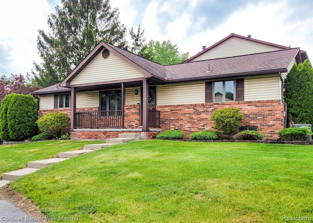 2347 London Bridge Drive - Photo 1
