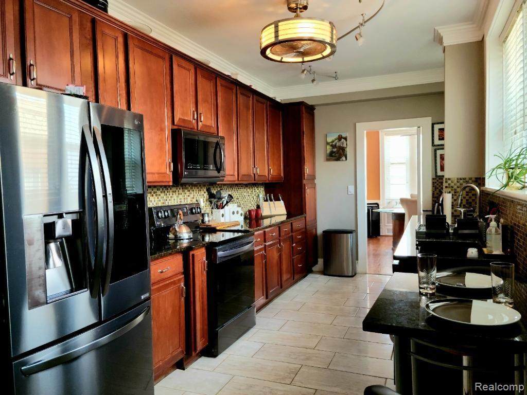 8120 Jefferson Avenue - Photo 1