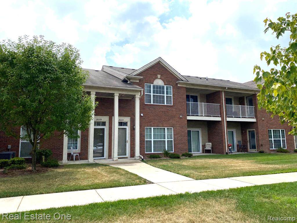 28220 Pointe Lane - Photo 1