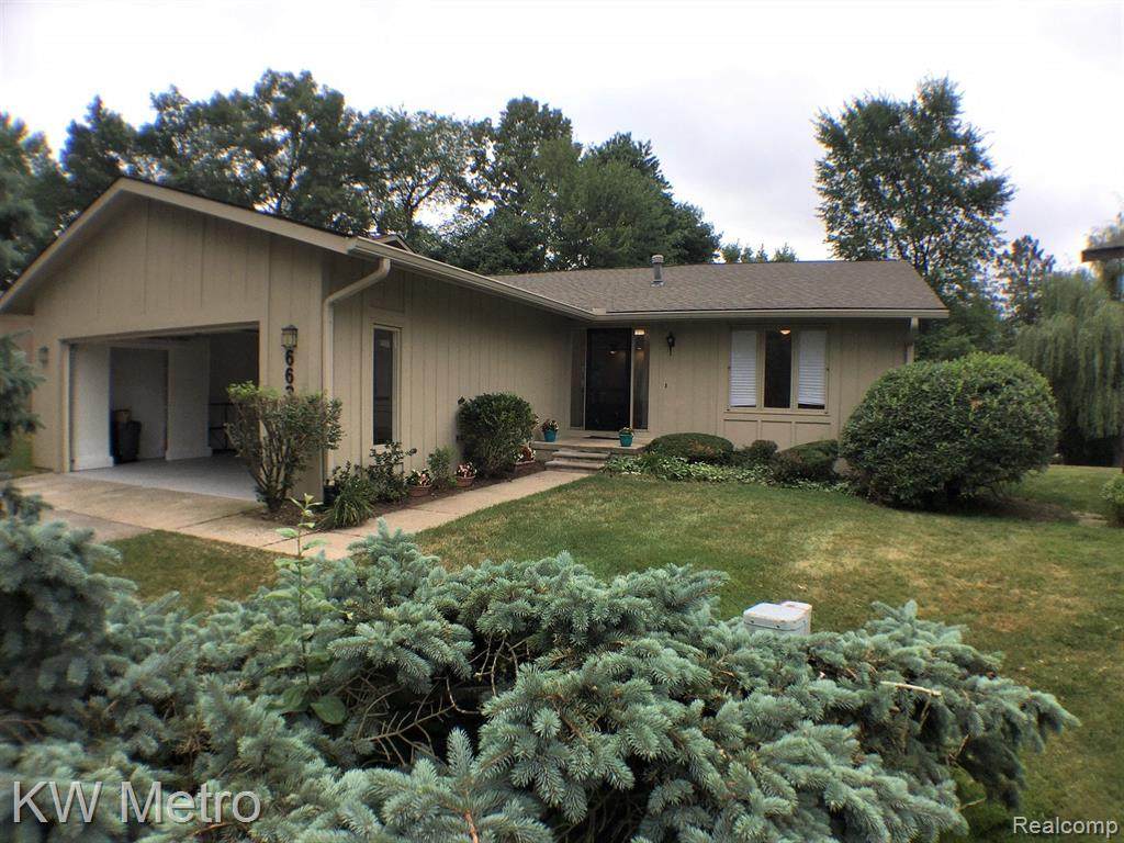 6633 Blue Spruce - Photo 1