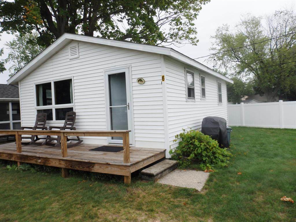 8123 Portage Street - Photo 1