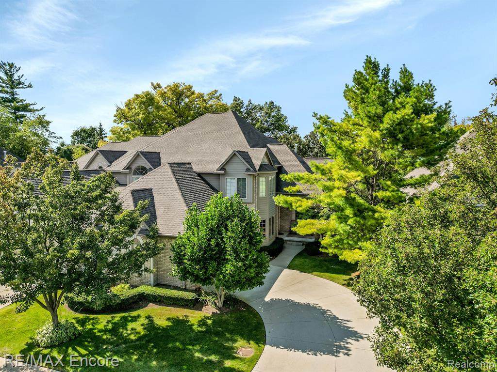 6590 Enclave Drive - Photo 1