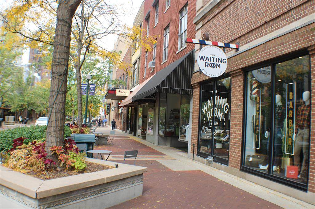 223 Kalamazoo Mall - Photo 1