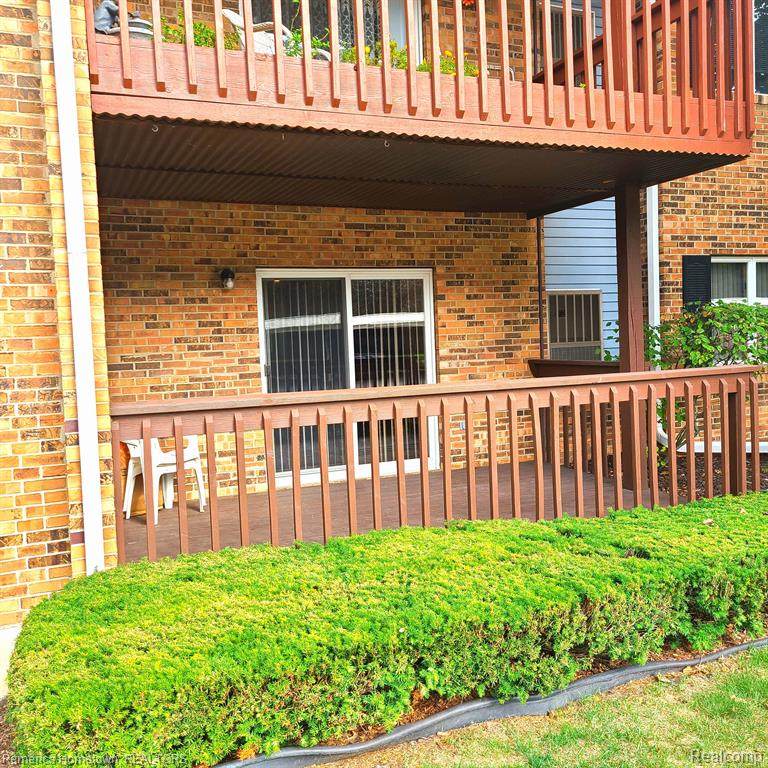 1402 Shoemaker Drive - Photo 1