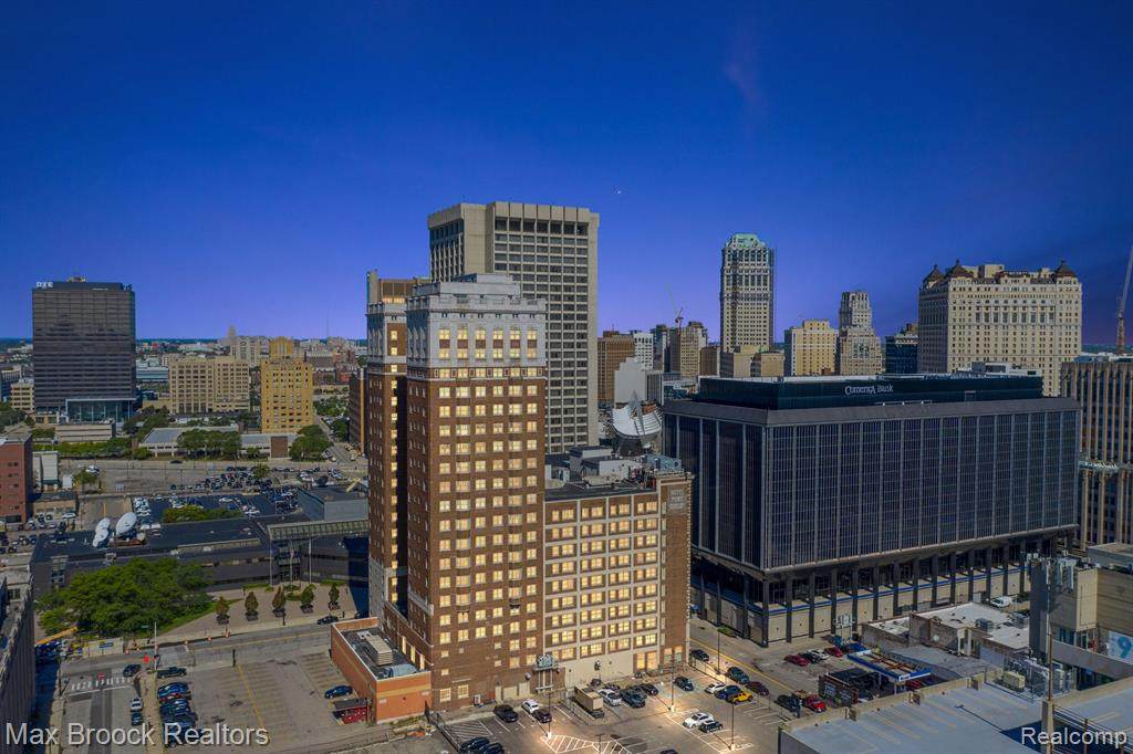 525 Lafayette Boulevard - Photo 1