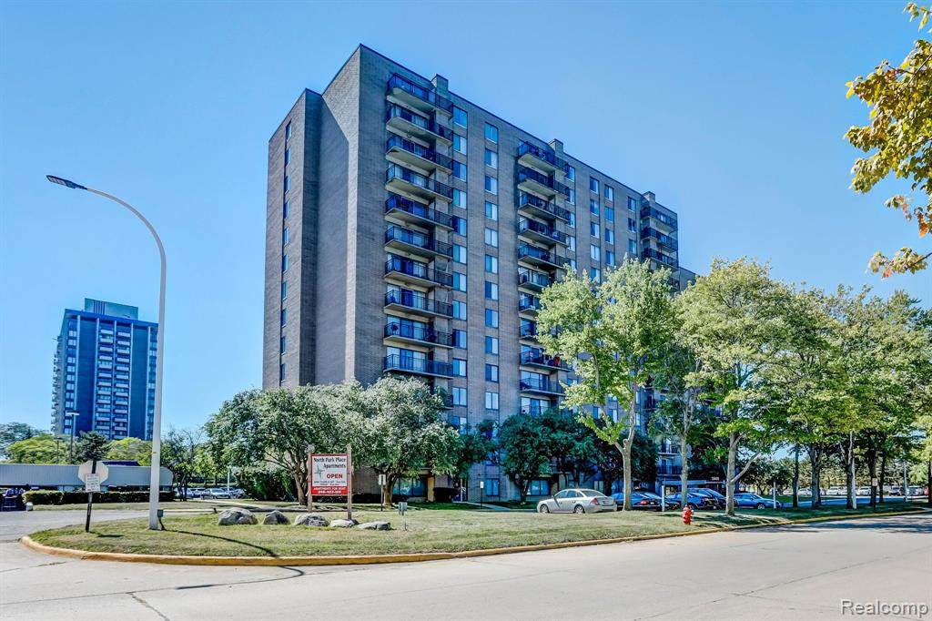 16400 Park Drive - Photo 1