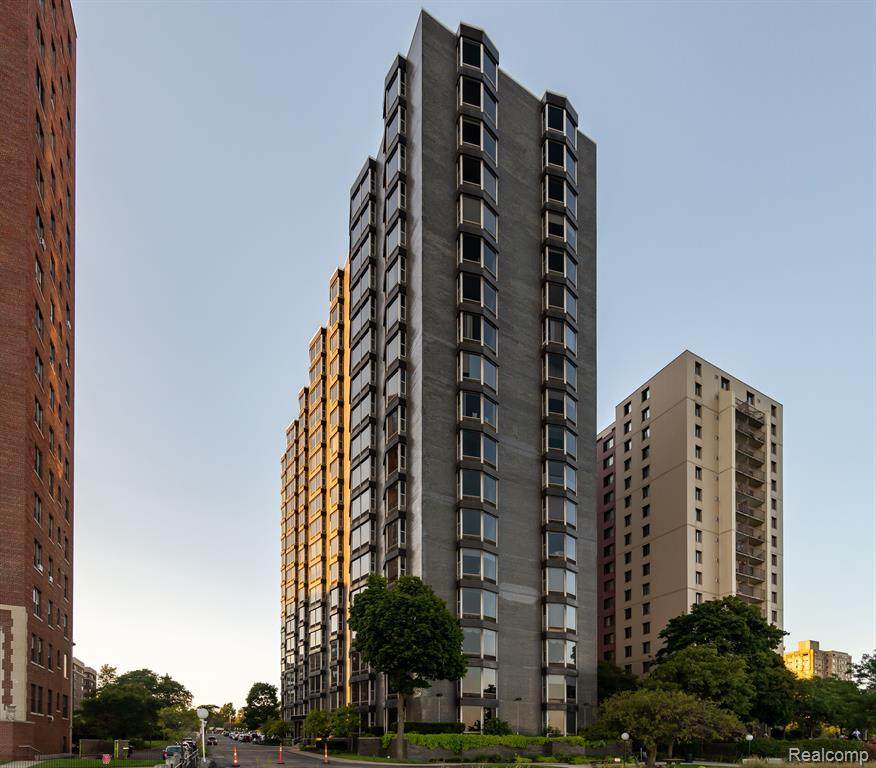 8200 Jefferson Avenue - Photo 1