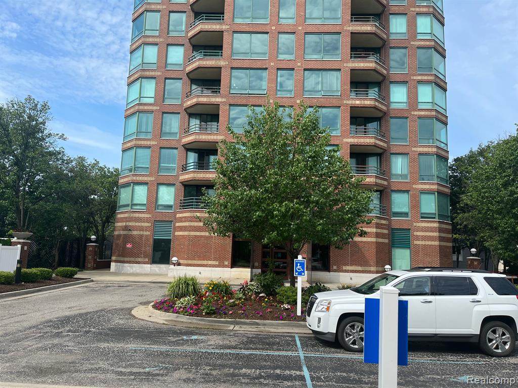 3320 Spinnaker Lane - Photo 1