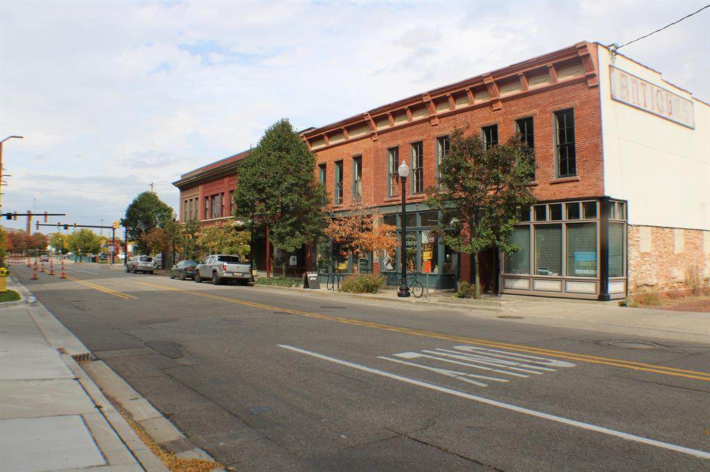 100 Edwards Street - Photo 1