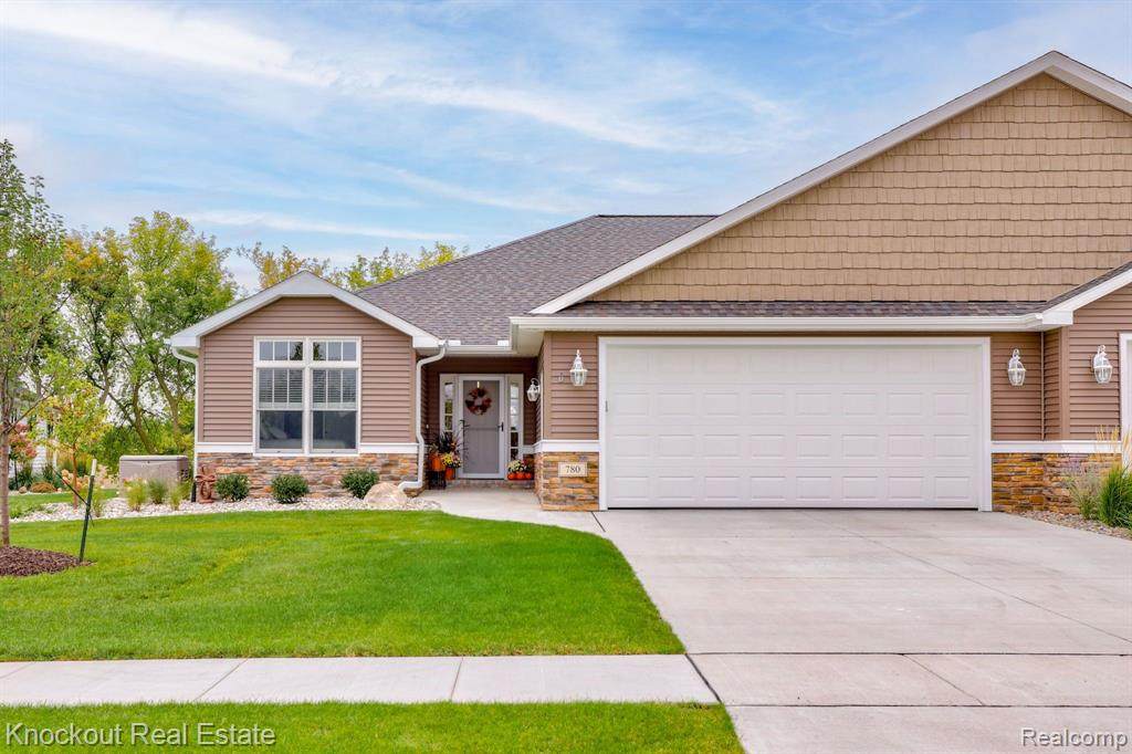 780 Blossom Drive - Photo 1