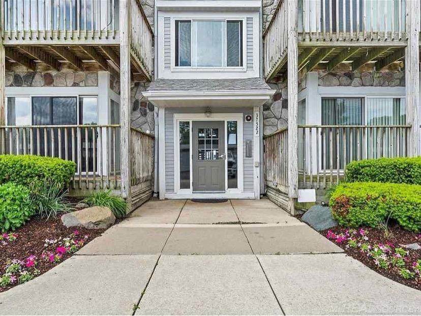 37522 Jefferson Ave - Photo 1