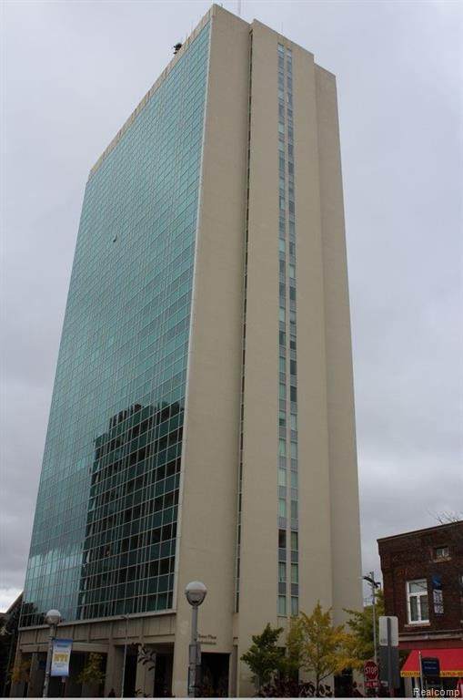 555 William Street - Photo 1