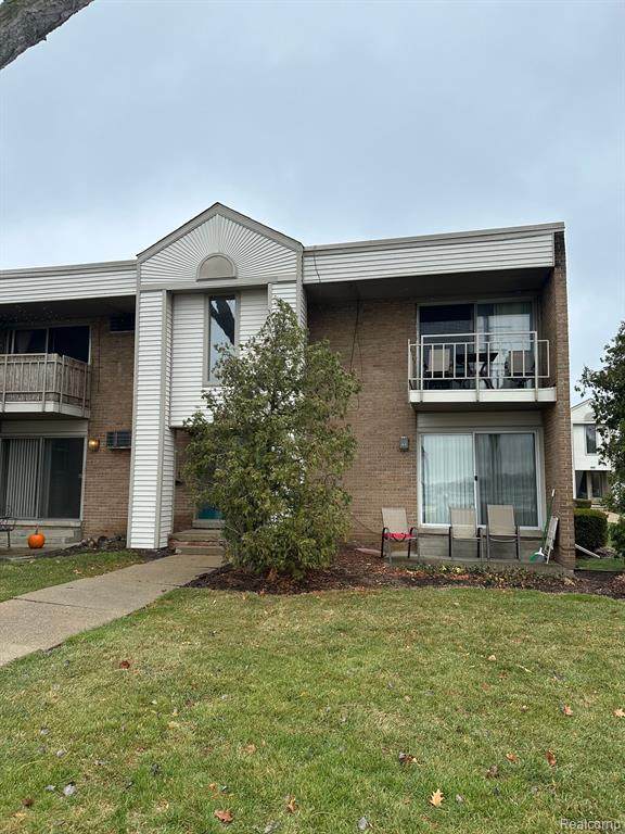 1673 Cass Lake Road - Photo 1