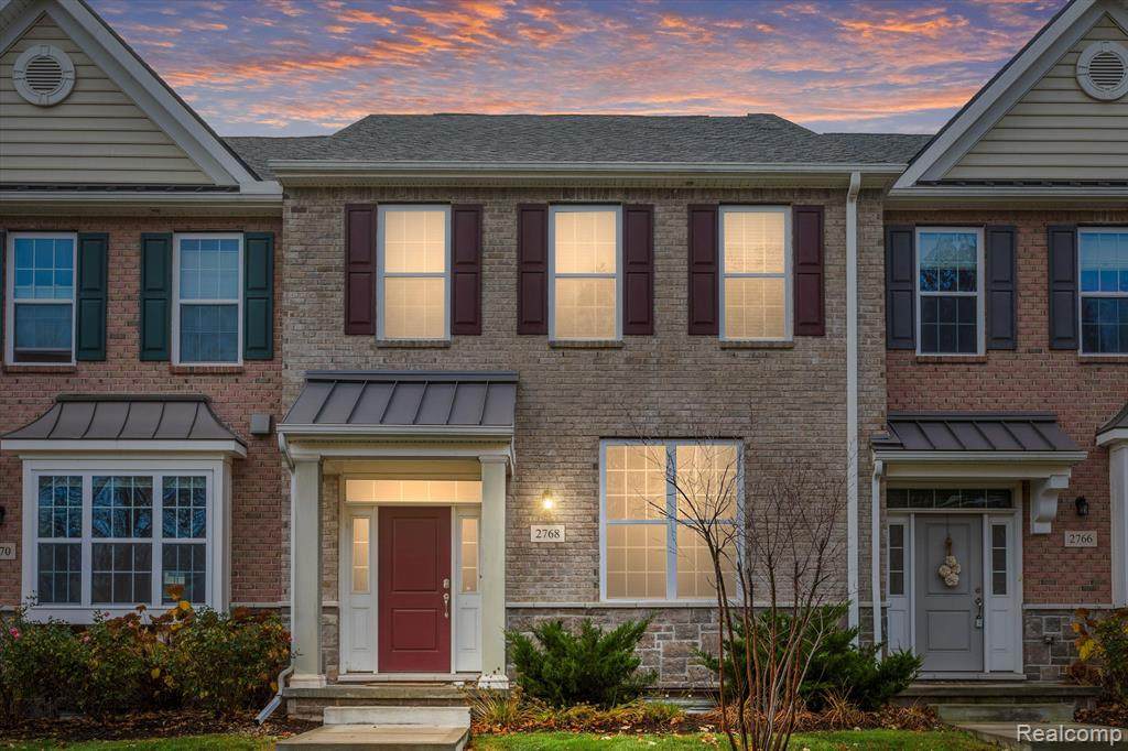 2768 Ashcombe Drive - Photo 1