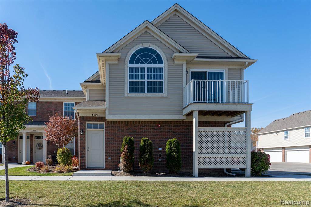 51877 Pointe Lane - Photo 1