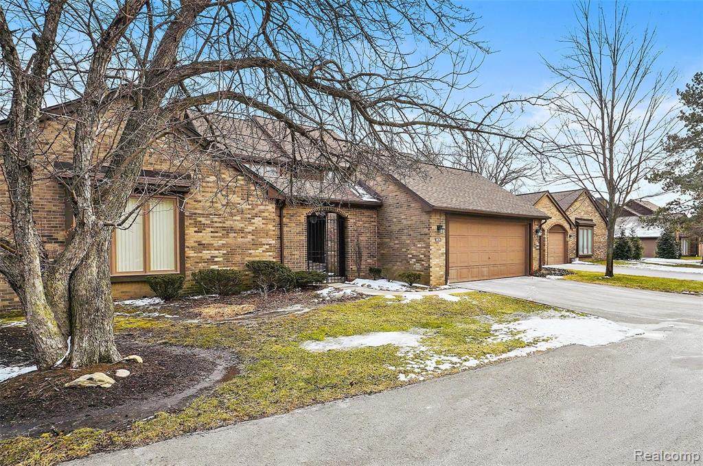 30715 River Crossing Street - Photo 1