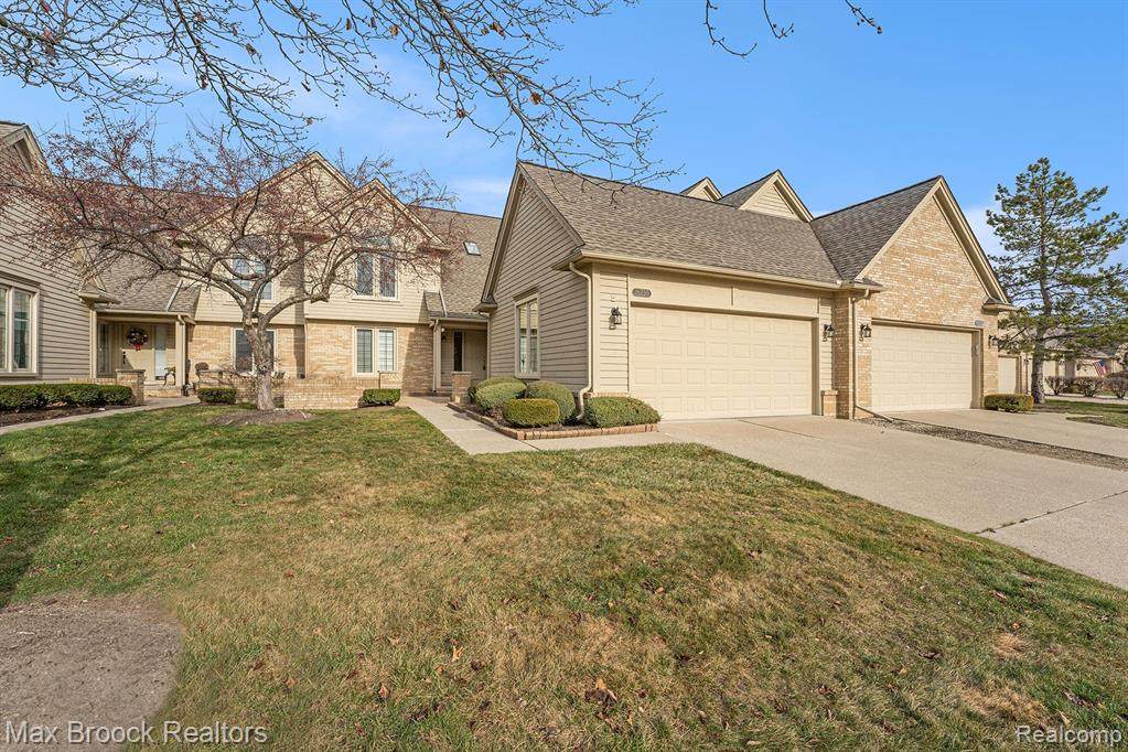 16735 Cobblestone West Boulevard - Photo 1