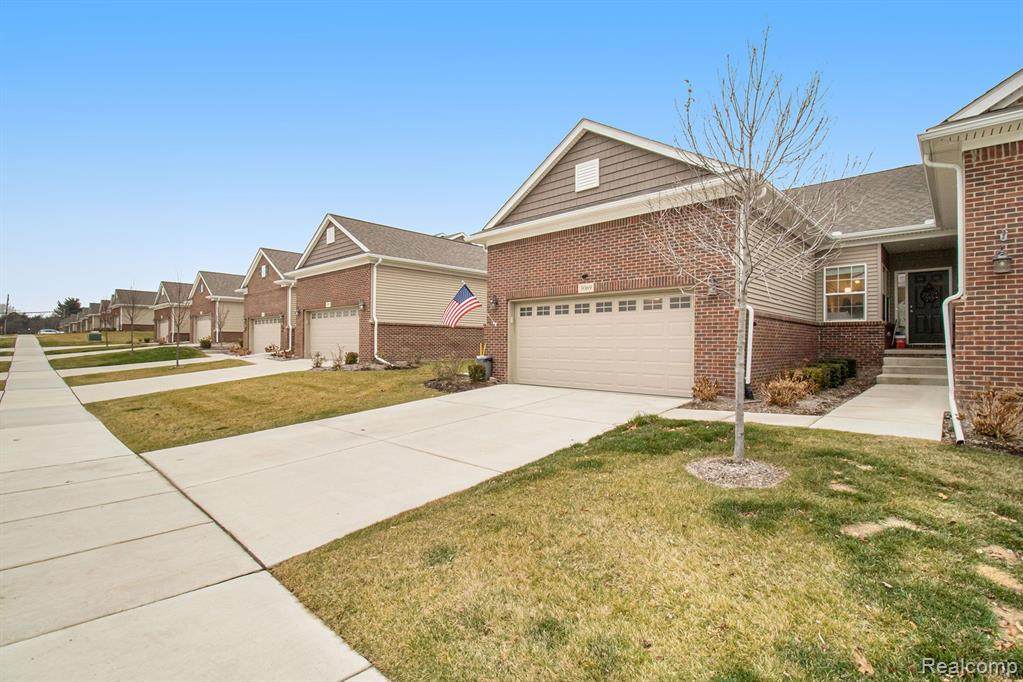 3069 Bridgewater Road - Photo 1