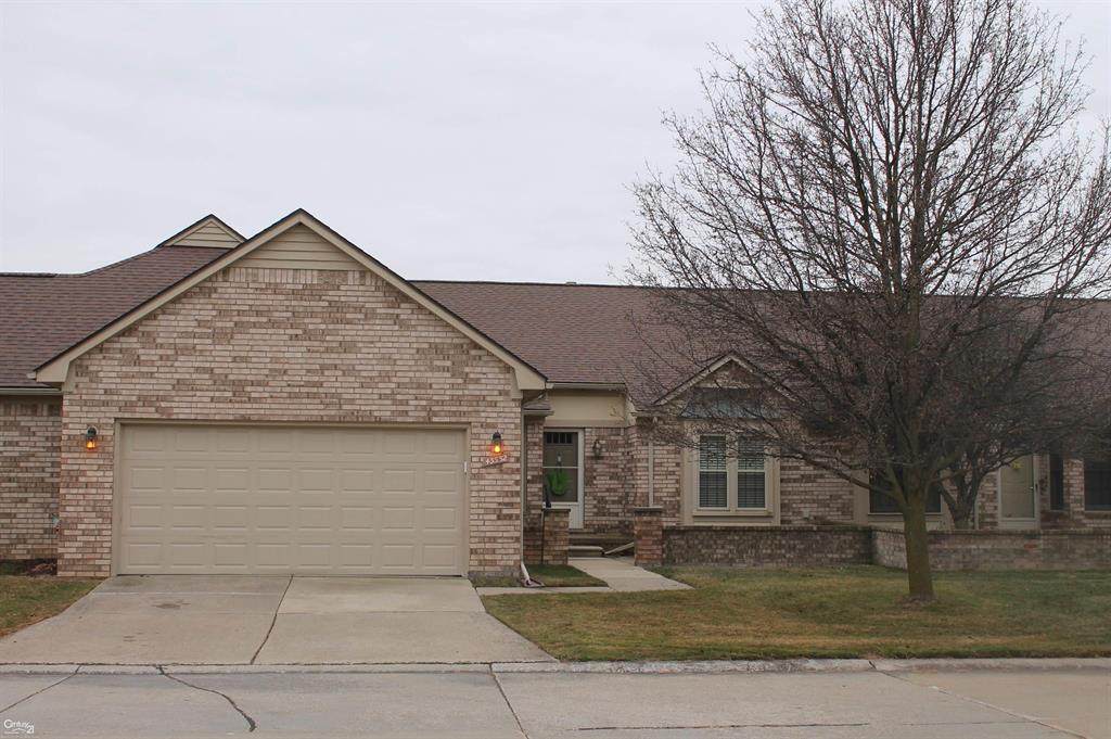 43552 Riverbend N - Photo 1
