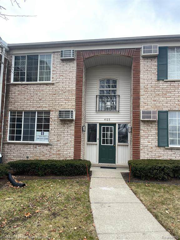405 Miller Avenue - Photo 1