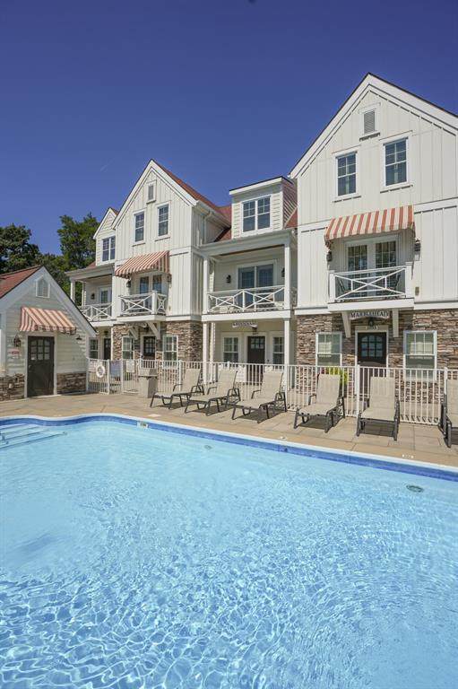 2057 Lake Street - Photo 1