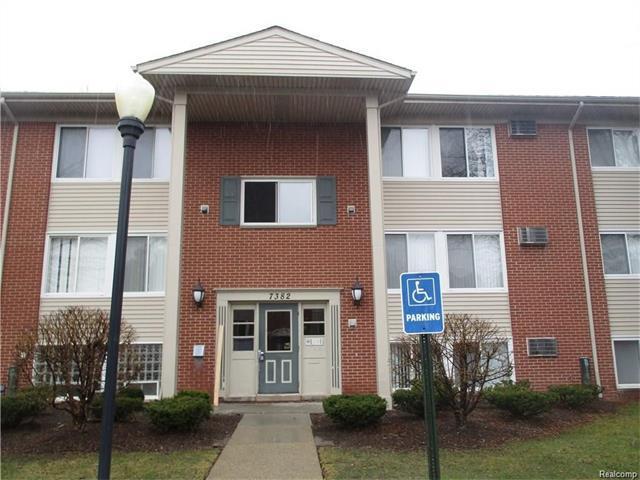 7382 Central St - Photo 1
