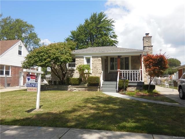 21803 Statler Street, Realcomp Out Of Area, MI 48081 (MLS #R217072351) :: The Toth Team