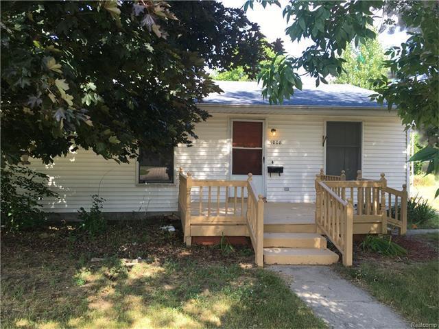 1008 Fancher Ave N - Photo 1