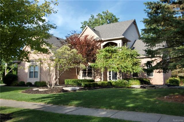 6627 Ridgewood - Photo 1