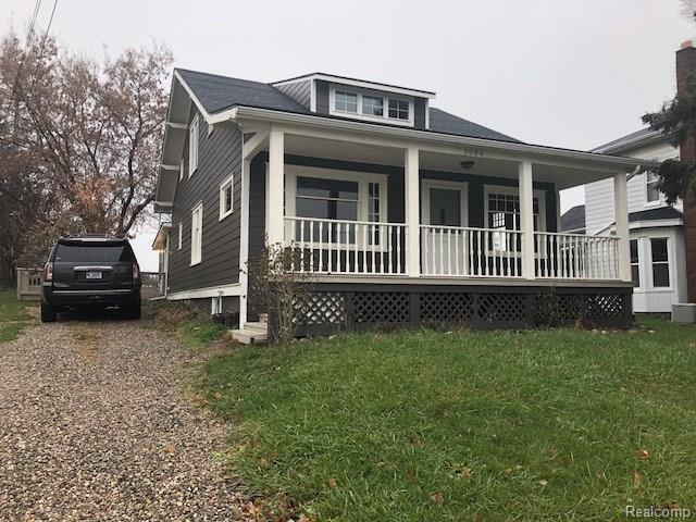 3984 Oak St - Photo 1