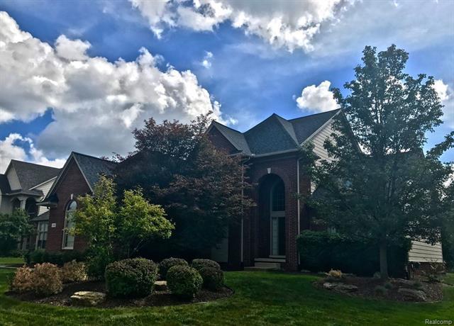 30416 Norwich Drive - Photo 1