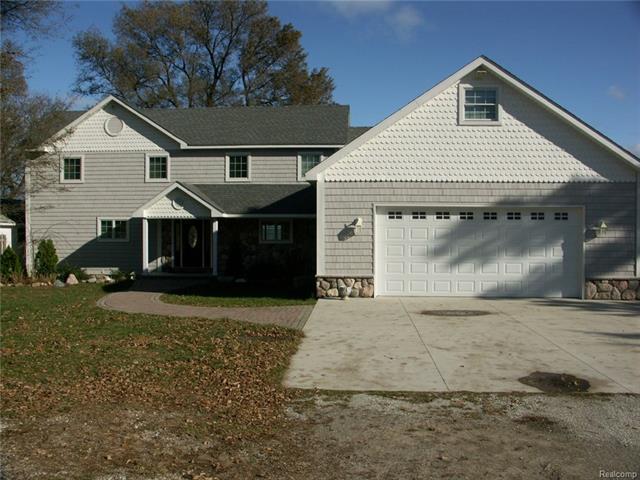 7046 Lakeport Dr - Photo 1