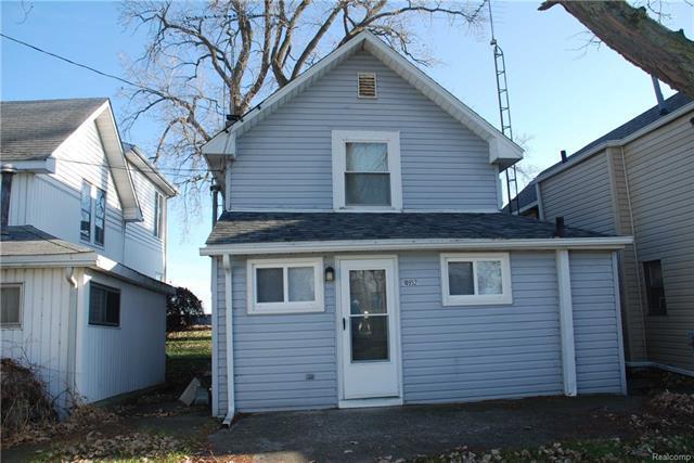10952 Harold Dr - Photo 1