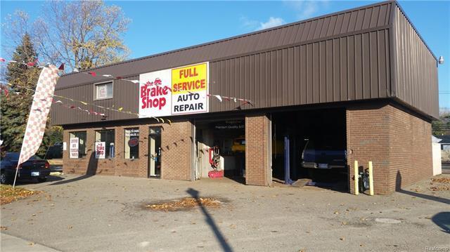 21896 Goddard Road - Photo 1